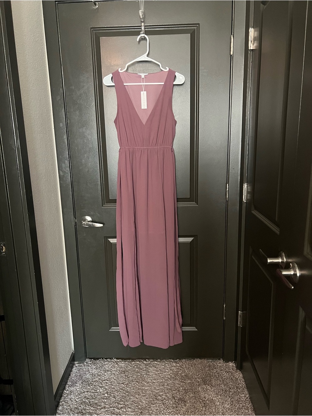NWT Baltic Born Hera V-Neck Sleeveless Maxi Dress in Vintage Plum